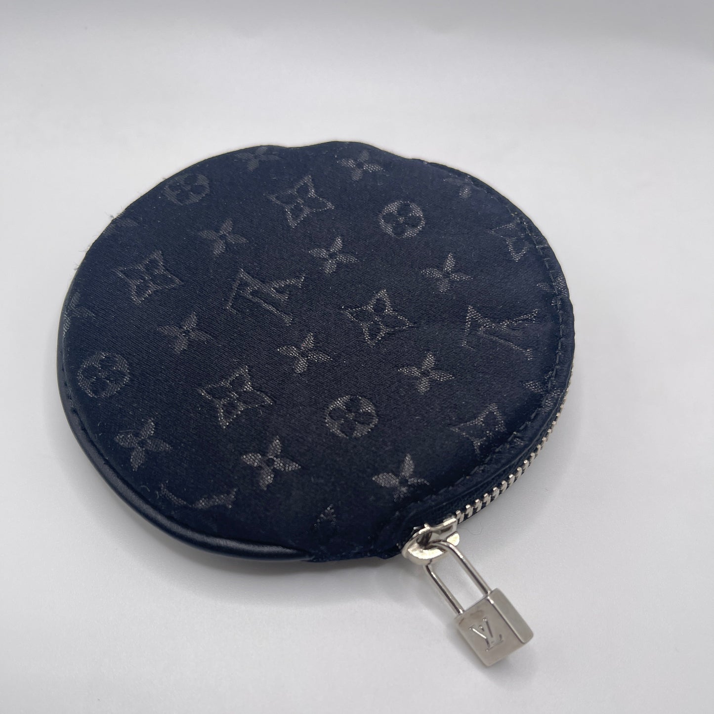 Louis Vuitton Monogram Big Apple Coin Purse