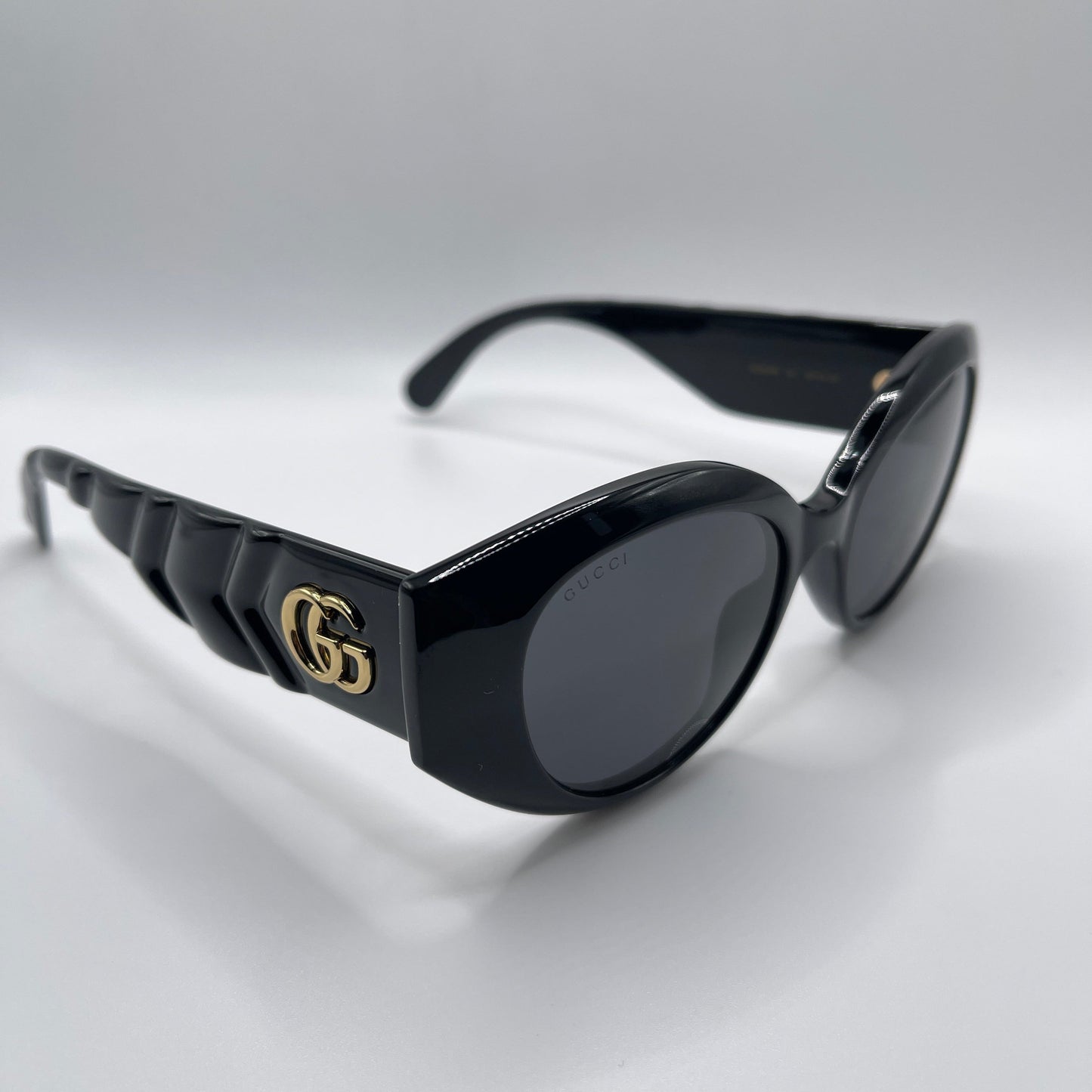 Gucci Sunglasses GG0809S